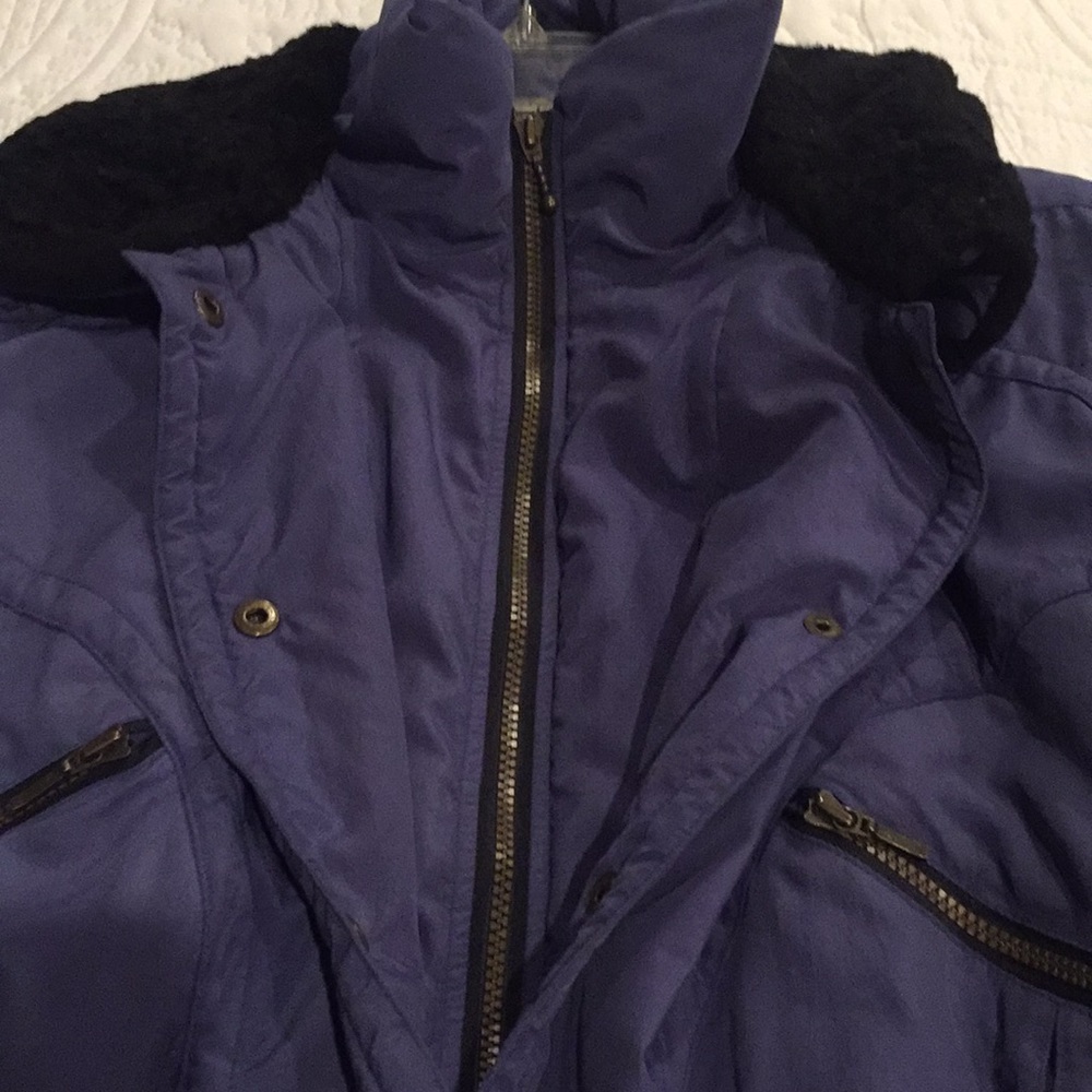 Ski jacket - Picture 3 of 5